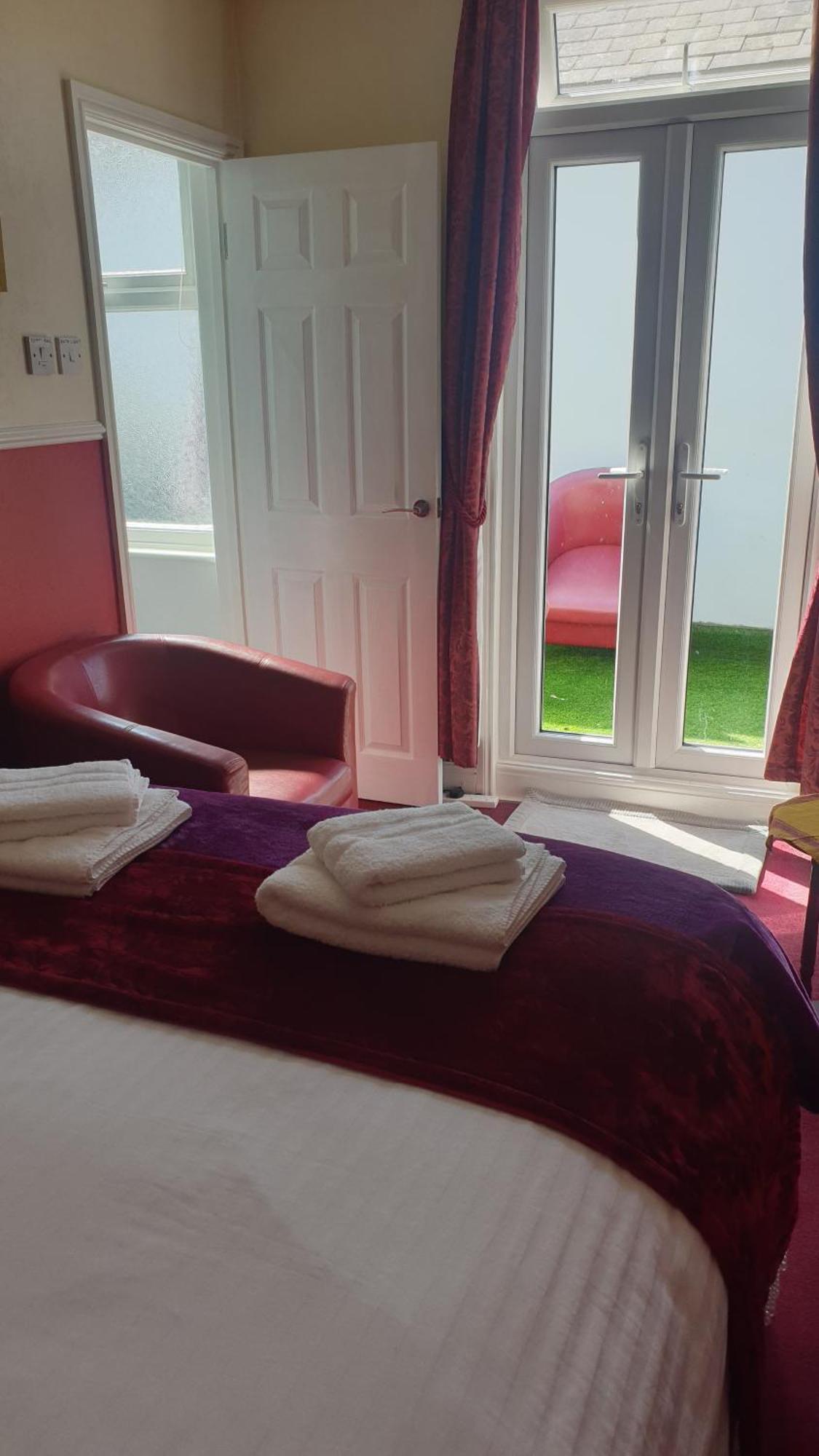 Seasons Guest house