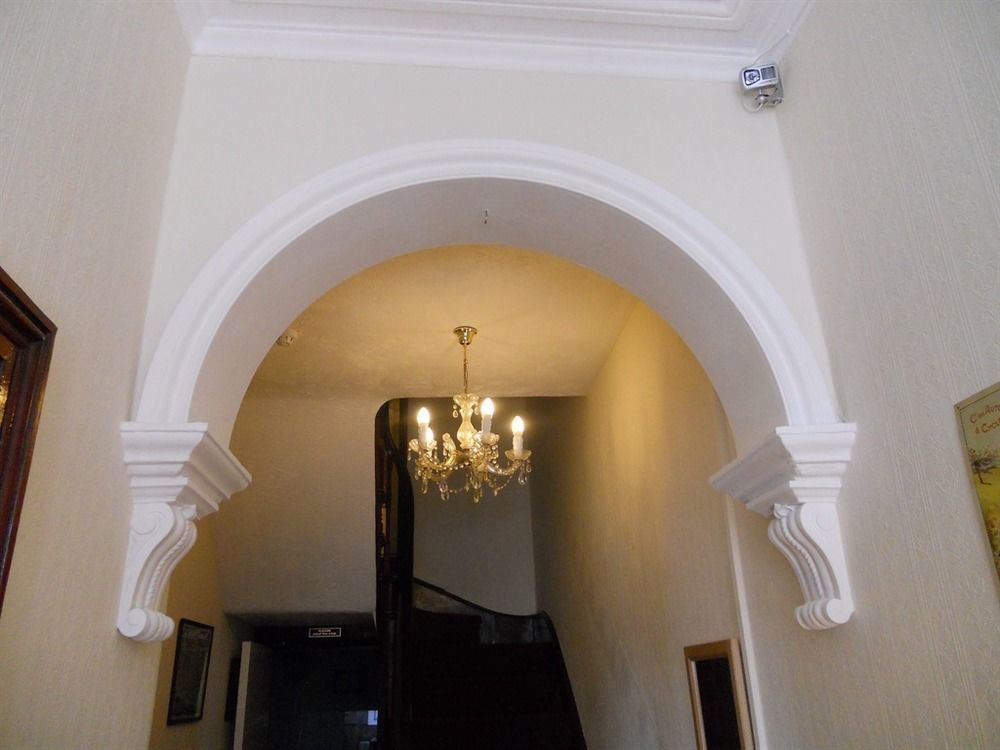 Seasons Guest house 4*